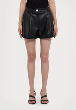 Cargue la imagen en el visor de la Galería,Short de Cuero Armani Exchange