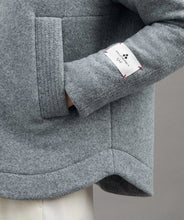 Cargue la imagen en el visor de la Galería,Abrigo Corto Peuterey