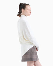 Cargue la imagen en el visor de la Galería,Jersey de Diseño Asimétrico Armani Exchange