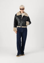 Cargue la imagen en el visor de la Galería,Chaqueta de Cuero Replay