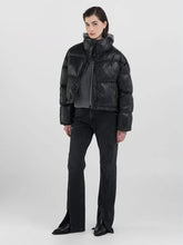 Cargue la imagen en el visor de la Galería,Cazadora Corta Replay