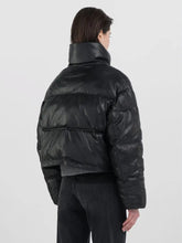 Cargue la imagen en el visor de la Galería,Cazadora Corta Replay