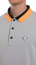 Cargue la imagen en el visor de la Galería,Polo Replay básico con el cuello bicolor
